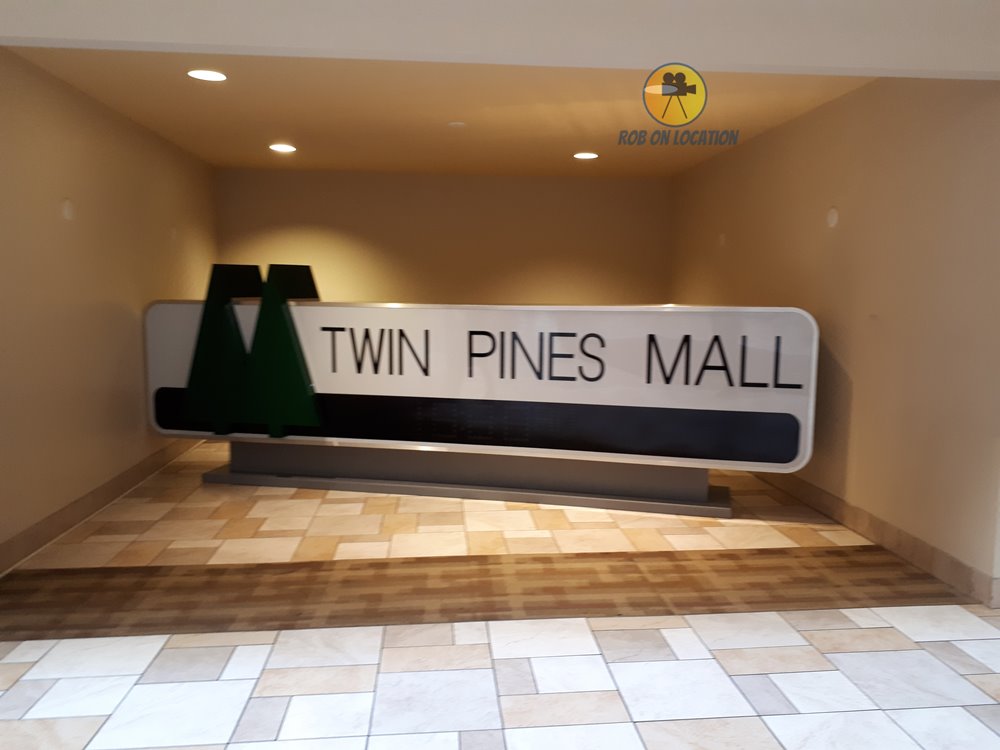 Zurück in die Zukunft Twin Pines Mall Entertain Tours